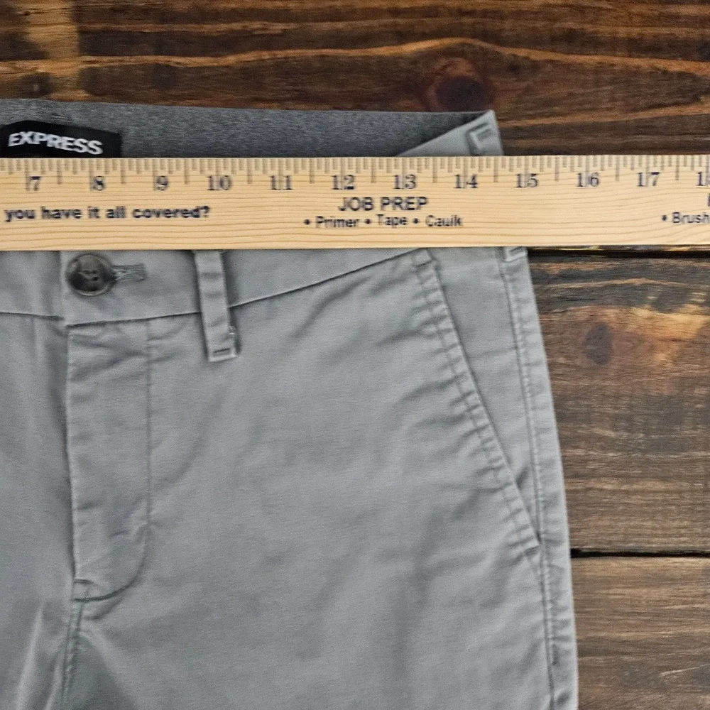 Express Men's Chino Pants Gray Flat Front cotton SKINNY Size 29x30